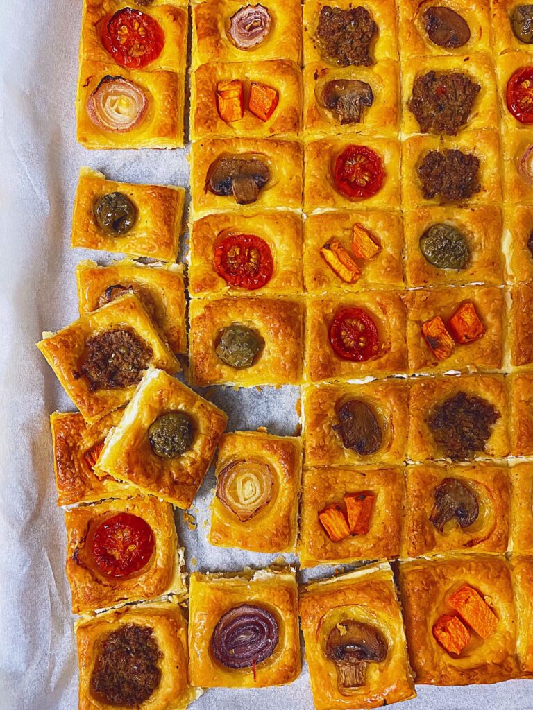 ΣΦΟΛΙΑΤΙΝΙΑ ΜΕ ΤΥΡΙ ΚΑΙ ΛΑΧΑΝΙΚΑ