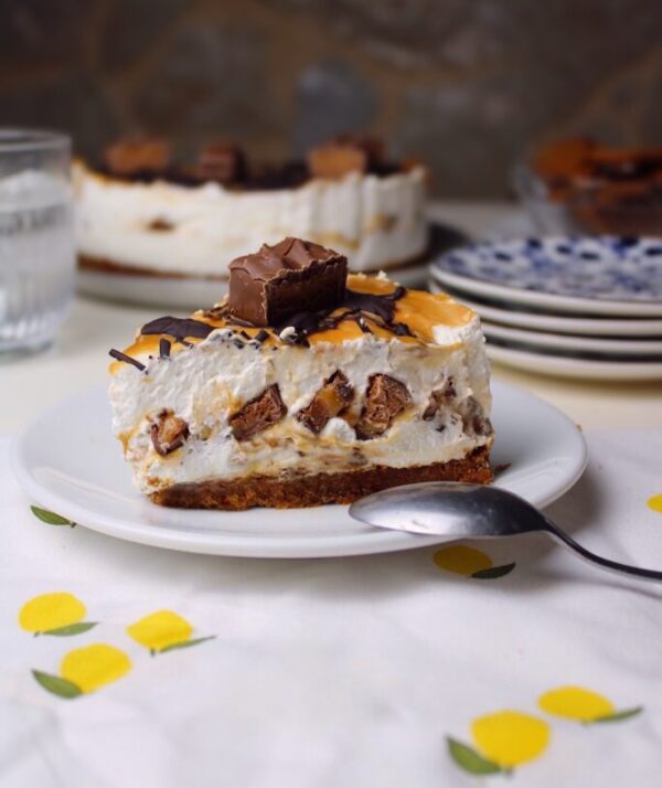CHESSECAKE ΜΕ ΣΟΚΟΛΑΤΑ MARS